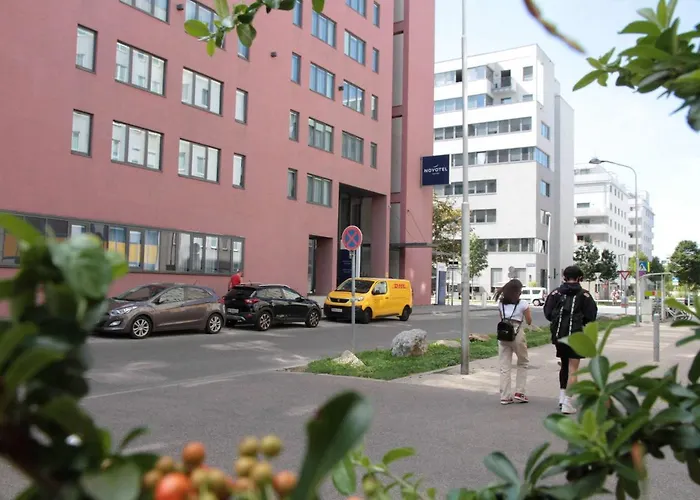 Novotel Donau Hotel