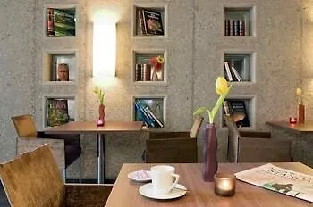 Novotel Donau ホテル 4*