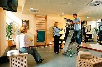 Novotel Donau Отель Вена