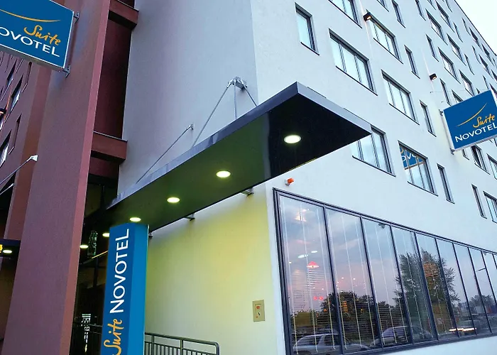 Novotel Donau 4*