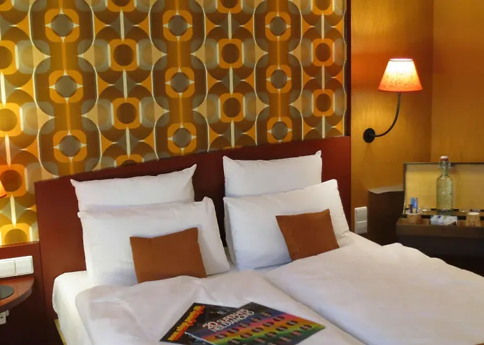 Novotel Donau 4*