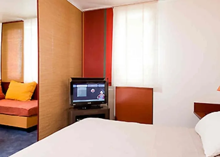 Novotel Donau 4*
