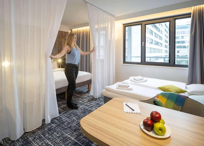 Novotel Donau 4*