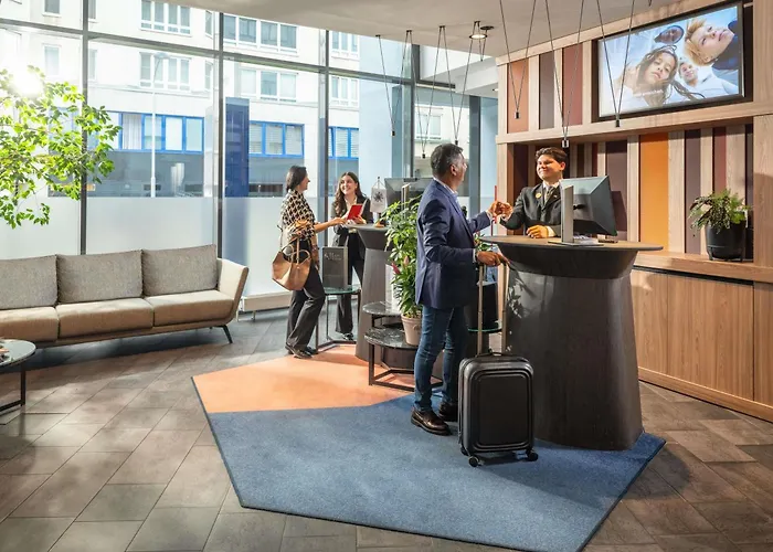 Novotel Donau Hotel 4*
