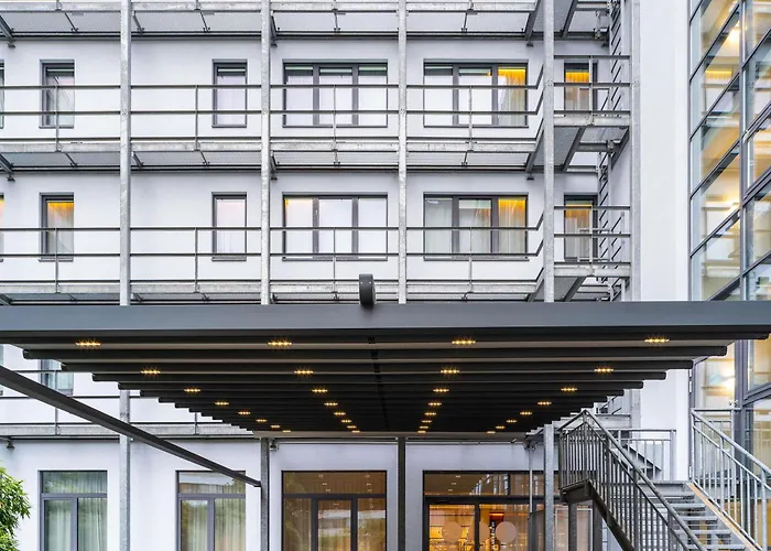 Novotel Donau Hotel